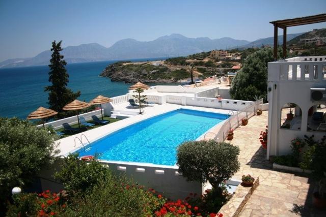 Residence Gerani Amoudara  Bagian luar foto