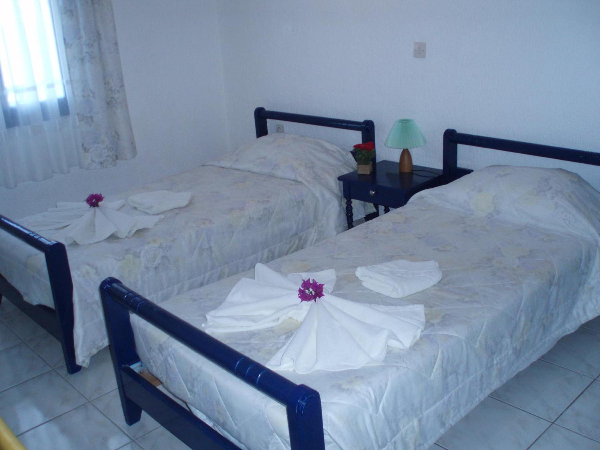 Residence Gerani Amoudara  Bagian luar foto